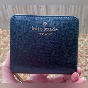 Kate Spade Black Stacie Bi Fold Zip Around Wallet W/ ID Window Credit Card Slots